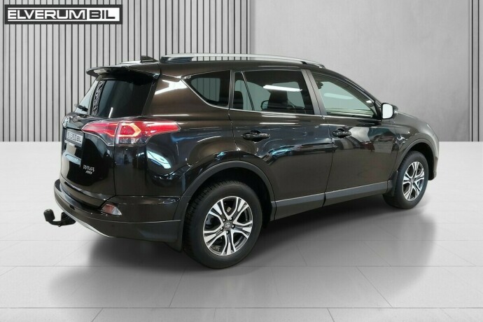 toyota-rav4-bensin-2016-big-9