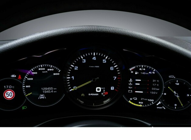 porsche-panamera-elektrisitetbensin-2019-big-14