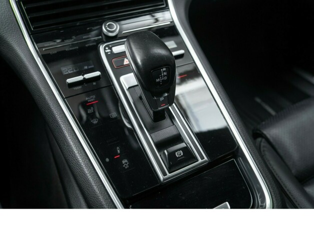 porsche-panamera-elektrisitetbensin-2019-big-16