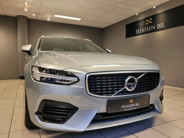 volvo-v90-elektrisitetbensin-2018-big-9