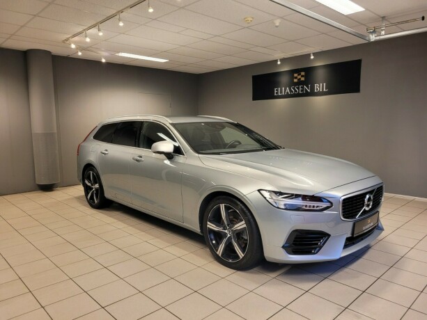 volvo-v90-elektrisitetbensin-2018-big-0