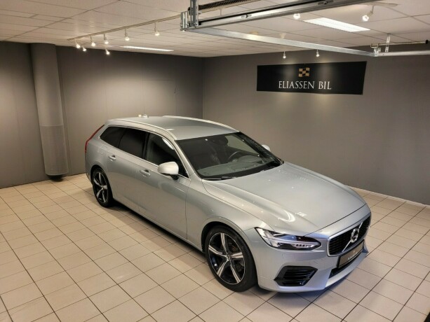 volvo-v90-elektrisitetbensin-2018-big-1