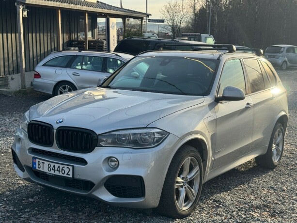 bmw-x5-elektrisitetbensin-2018-big-0