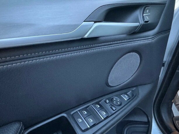 bmw-x5-elektrisitetbensin-2018-big-21