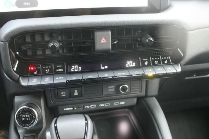 toyota-land-cruiser-diesel-2025-big-16