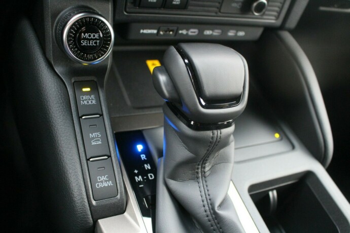 toyota-land-cruiser-diesel-2025-big-17