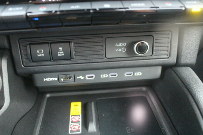 toyota-land-cruiser-diesel-2025-big-20