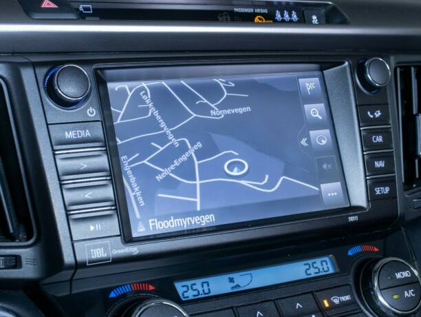 toyota-rav4-elektrisitetbensin-2017-big-39