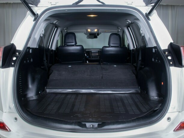 toyota-rav4-elektrisitetbensin-2017-big-14