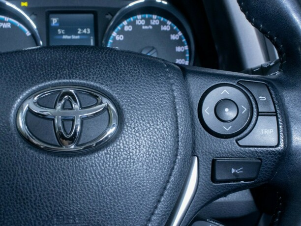 toyota-rav4-elektrisitetbensin-2017-big-30