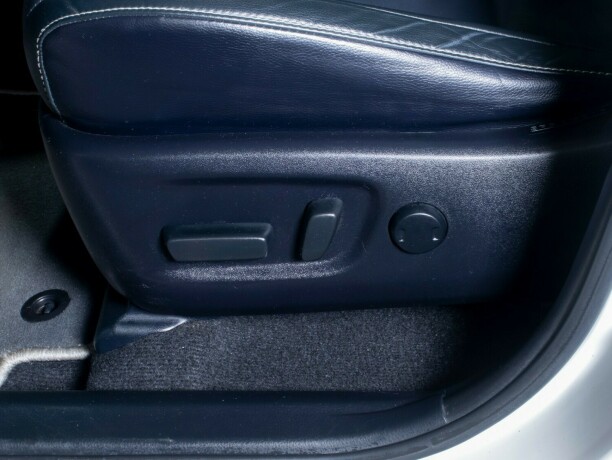 toyota-rav4-elektrisitetbensin-2017-big-25