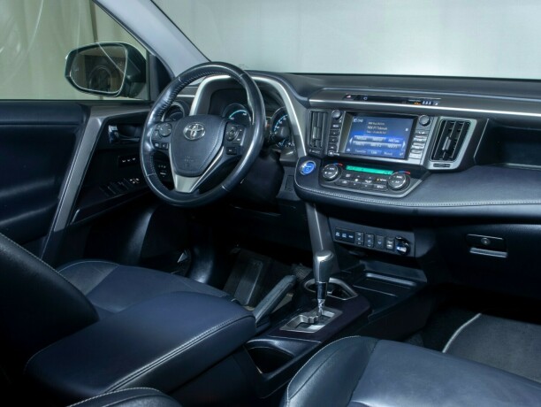 toyota-rav4-elektrisitetbensin-2017-big-21