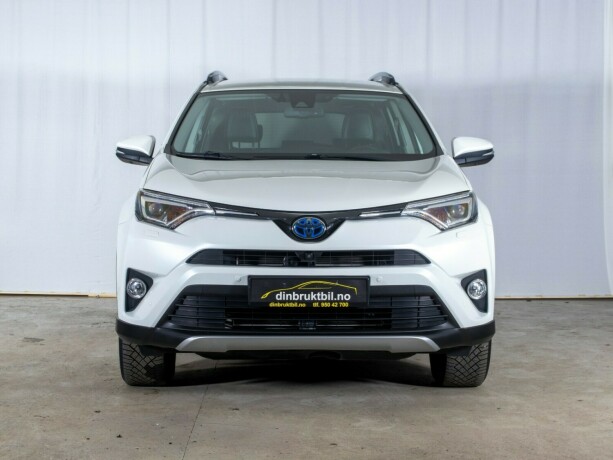 toyota-rav4-elektrisitetbensin-2017-big-1