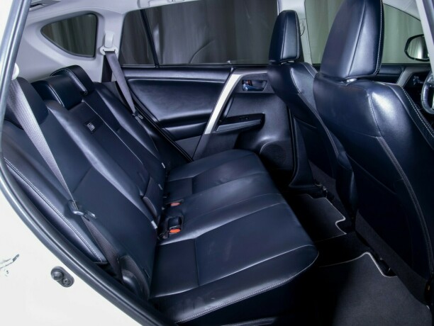 toyota-rav4-elektrisitetbensin-2017-big-35