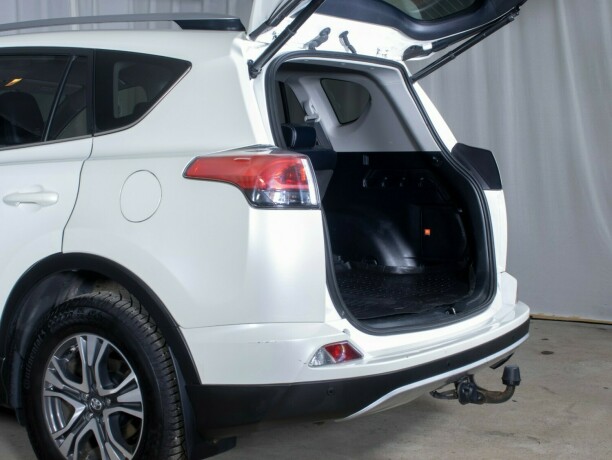 toyota-rav4-elektrisitetbensin-2017-big-11