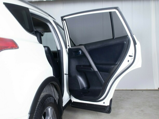 toyota-rav4-elektrisitetbensin-2017-big-17