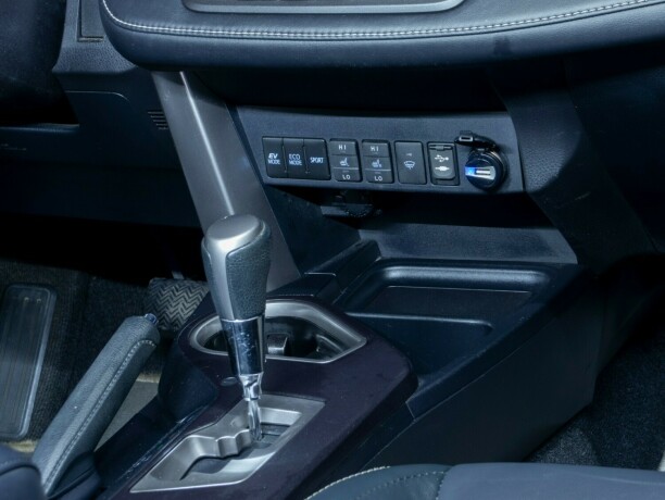 toyota-rav4-elektrisitetbensin-2017-big-20