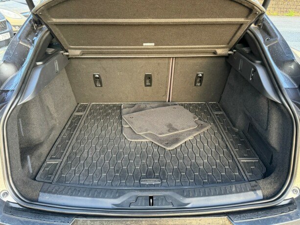 jaguar-i-pace-elektrisitet-2020-big-18