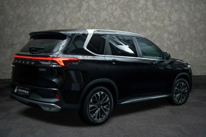 maxus-euniq-6-elektrisitet-2022-big-3