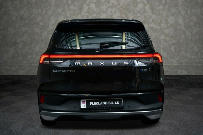 maxus-euniq-6-elektrisitet-2022-big-4