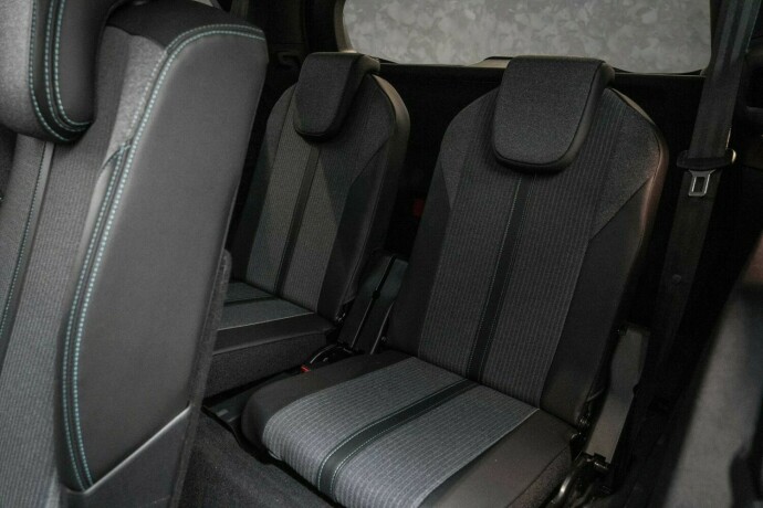 peugeot-5008-diesel-2021-big-27