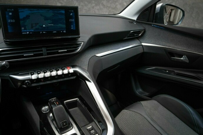 peugeot-5008-diesel-2021-big-16