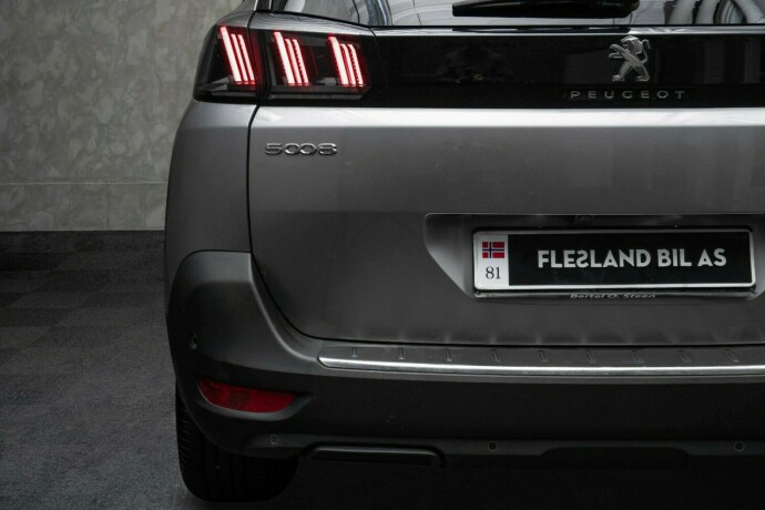 peugeot-5008-diesel-2021-big-8