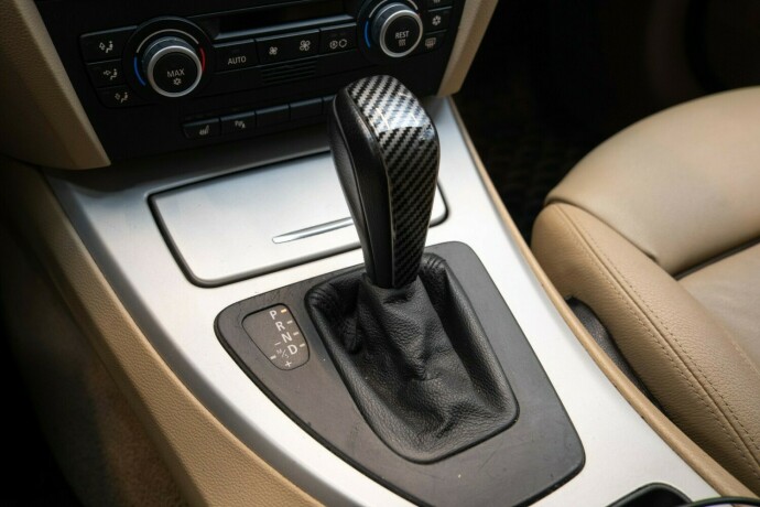 bmw-3-serie-bensin-2008-big-19