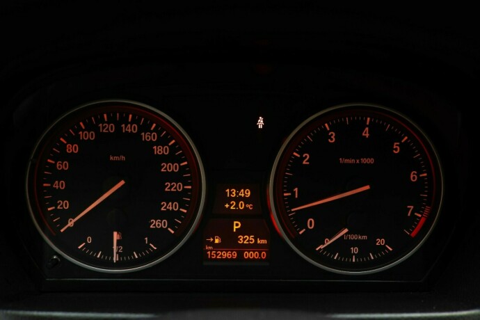 bmw-3-serie-bensin-2008-big-12