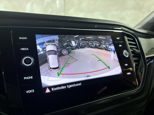 volkswagen-t-roc-bensin-2019-big-8