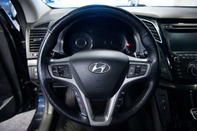 hyundai-i40-diesel-2013-big-12