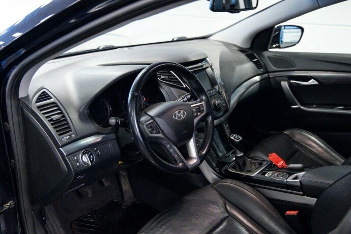 hyundai-i40-diesel-2013-big-5