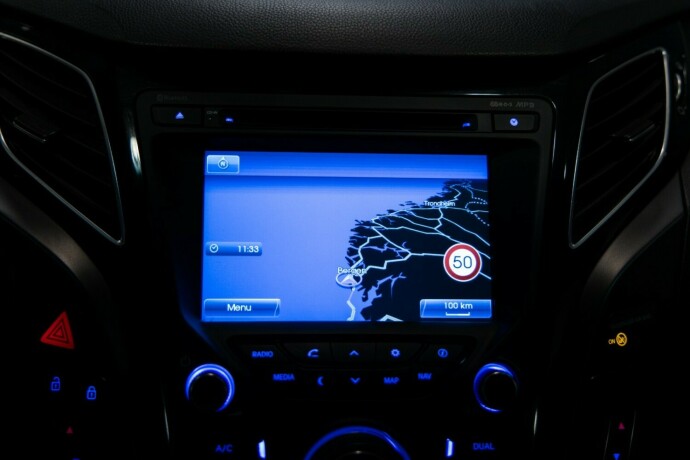 hyundai-i40-diesel-2013-big-14