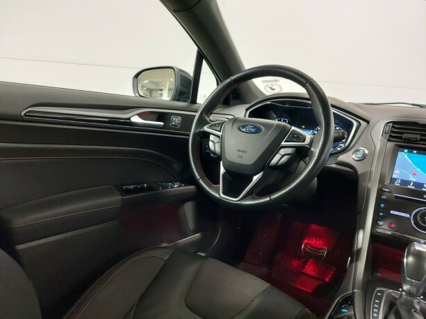 ford-mondeo-diesel-2018-big-27