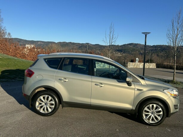 ford-kuga-diesel-2010-big-7
