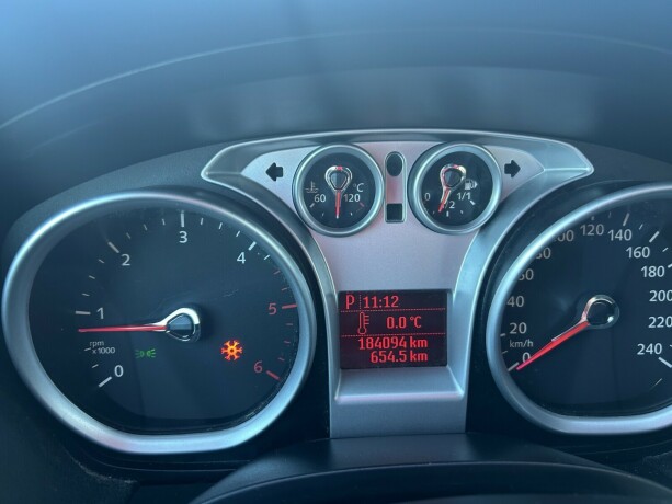 ford-kuga-diesel-2010-big-18