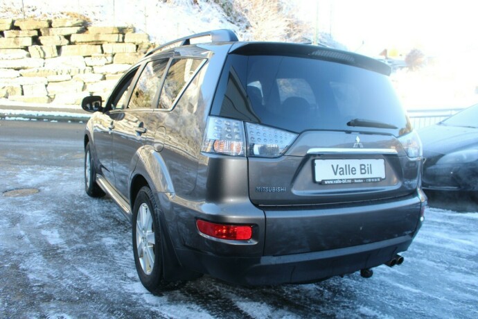 mitsubishi-outlander-diesel-2011-big-2