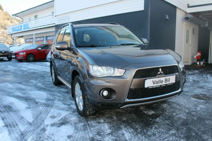 mitsubishi-outlander-diesel-2011-big-0
