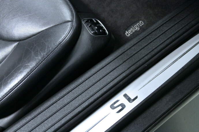 mercedes-benz-sl-bensin-2002-big-6