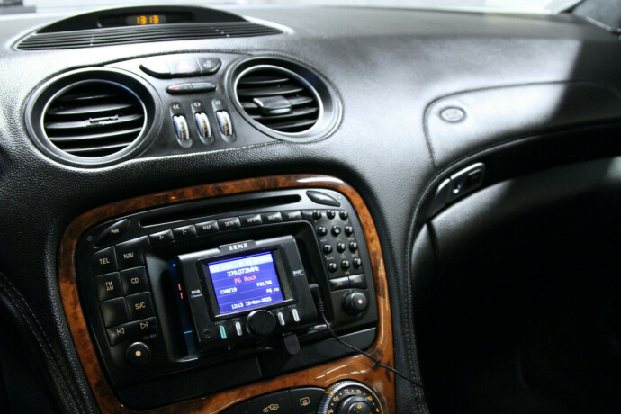 mercedes-benz-sl-bensin-2002-big-9