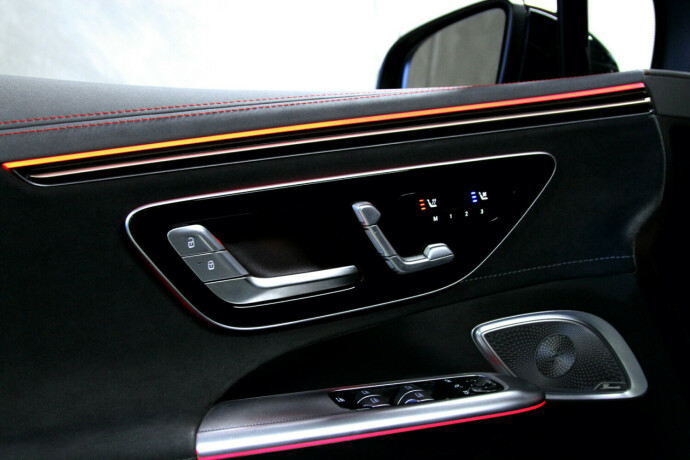 mercedes-benz-eqe-suv-elektrisitet-2023-big-26