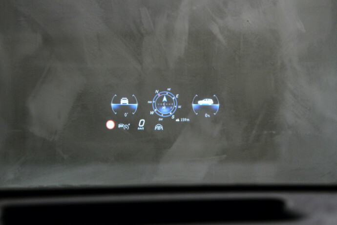 mercedes-benz-eqe-suv-elektrisitet-2023-big-24