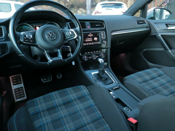 volkswagen-golf-elektrisitetbensin-2016-big-8