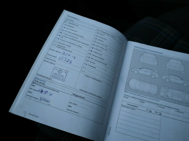 volkswagen-golf-elektrisitetbensin-2016-big-23