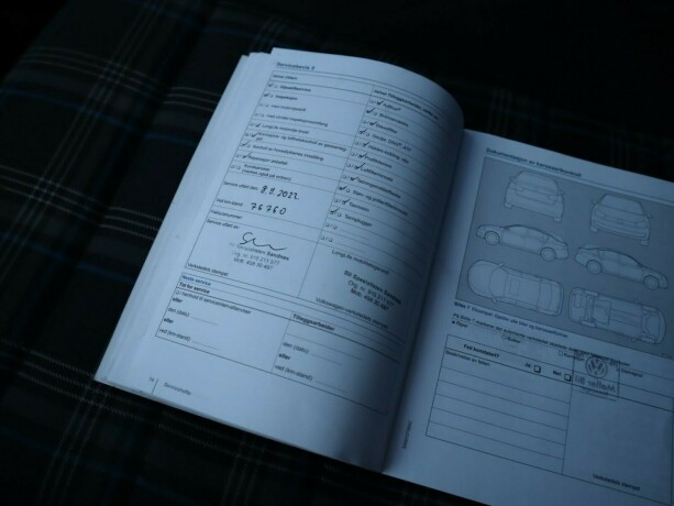 volkswagen-golf-elektrisitetbensin-2016-big-27