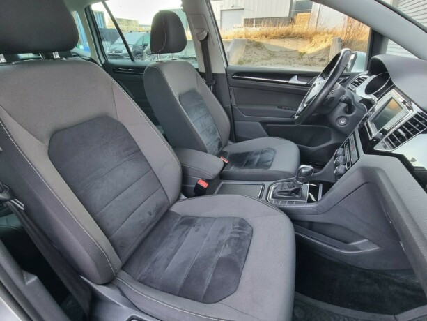 volkswagen-golf-sportsvan-diesel-2016-big-20