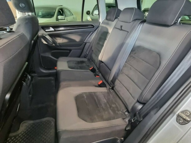 volkswagen-golf-sportsvan-diesel-2016-big-21