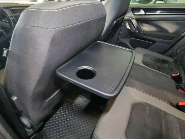 volkswagen-golf-sportsvan-diesel-2016-big-22