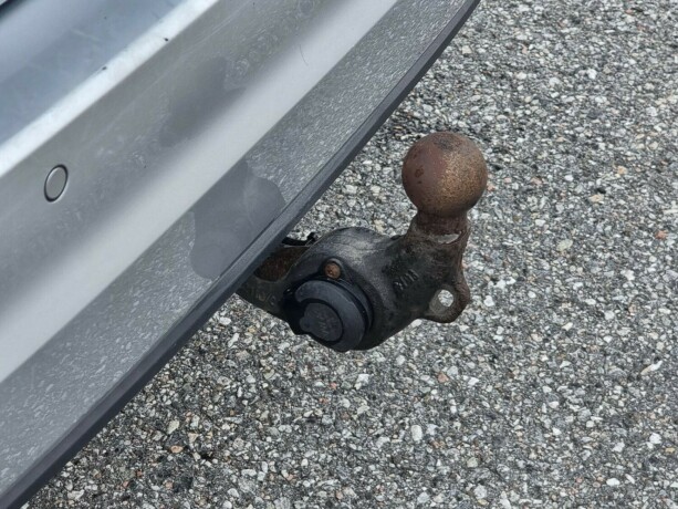 volkswagen-golf-sportsvan-diesel-2016-big-30