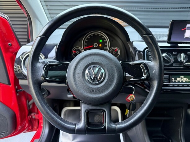volkswagen-up-bensin-2013-big-13